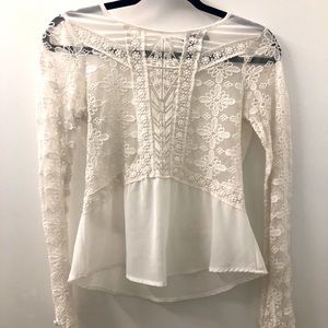 ASTR the label long sleeve lace top